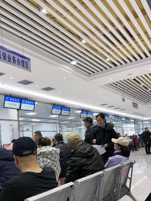 平安医生套取别人的医保卡里面的钱应该向哪个部门举报呢？手把手教你正确维权渠道